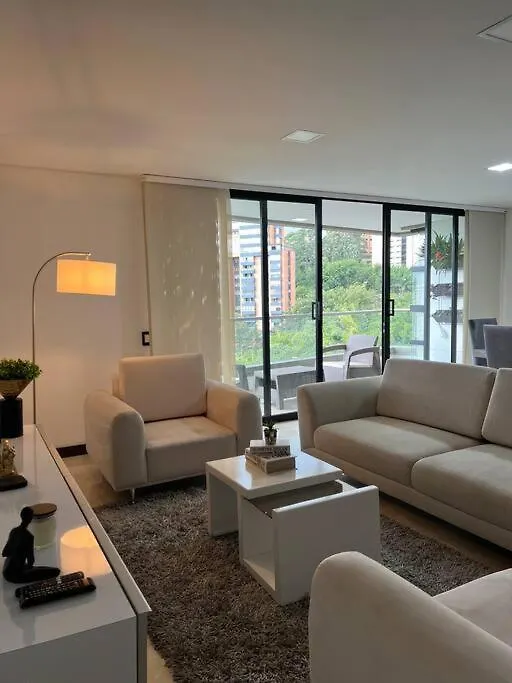 401 Luxury Apartment In Hearth Of El Poblado + View! Medellín
