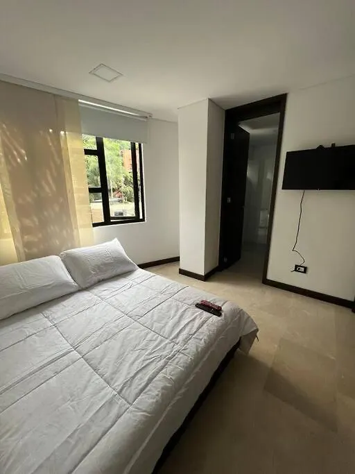 401 Luxury Apartment In Hearth Of El Poblado + View! Medellín