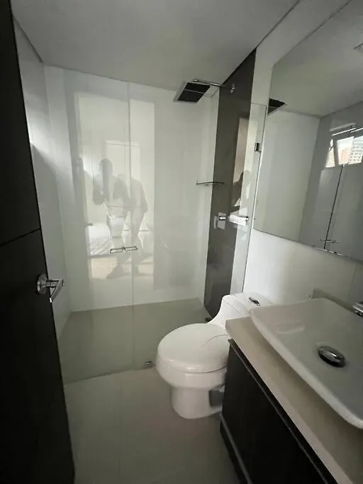 401 Luxury Apartment In Hearth Of El Poblado + View! Medellín